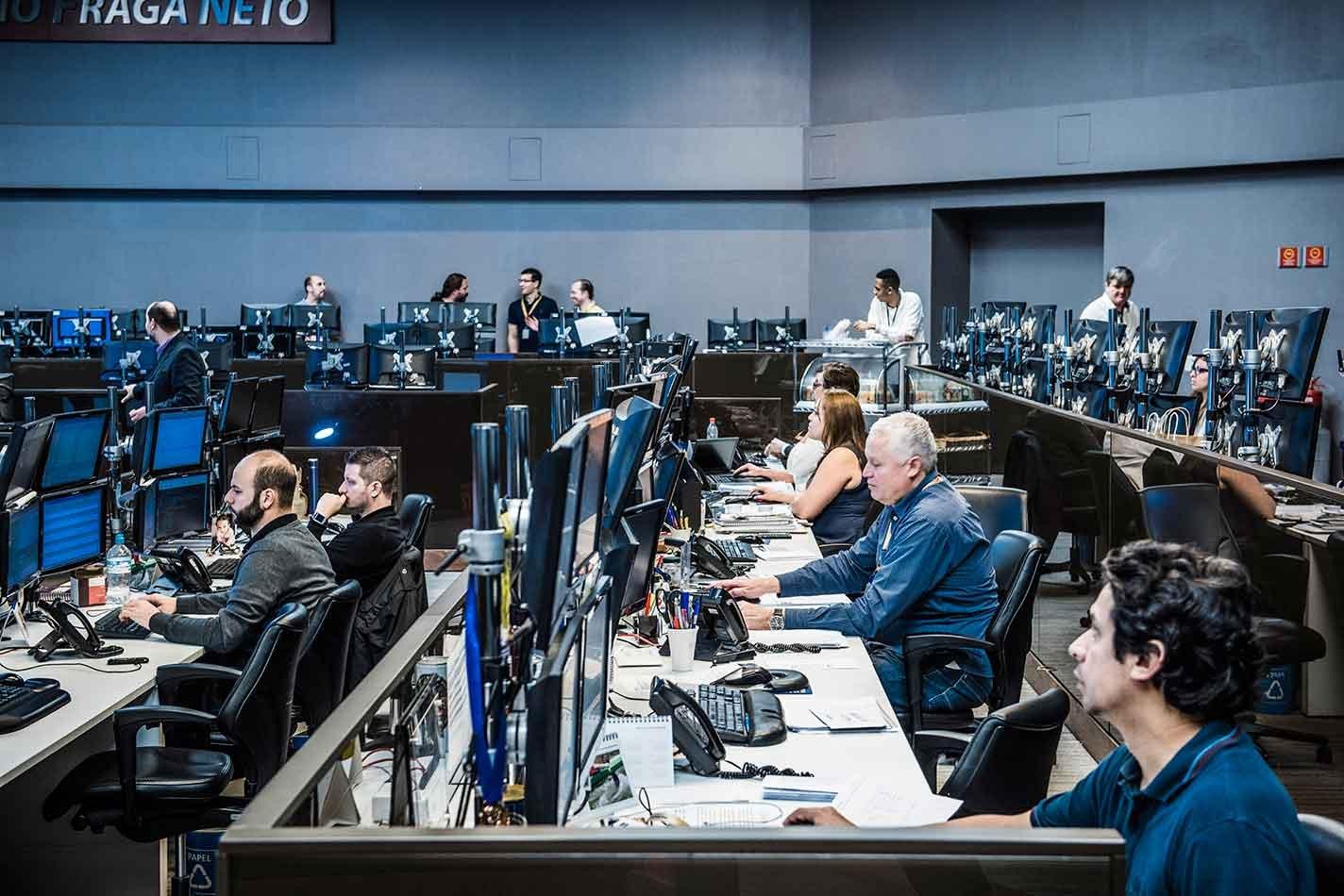 BOLSA: AES tenta conclamar controladores de companhias do Nível 2 a se posicionar (Germano Lüders/Exame)