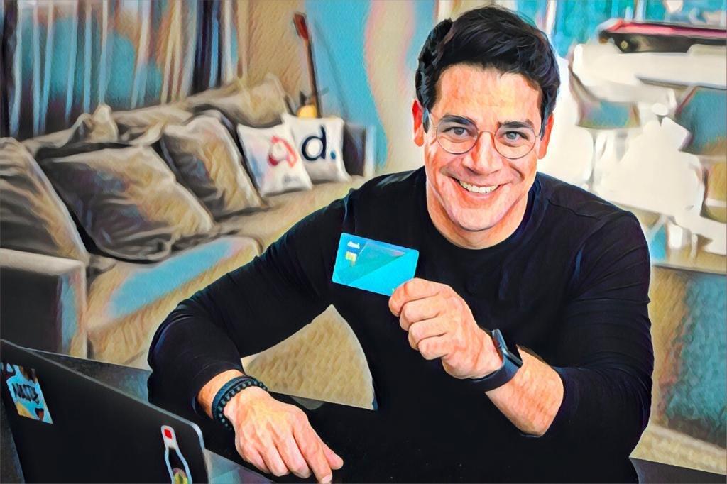 Cristiano Soares, country manager da Deel no Brasil: a empresa ajuda companhias como Nubank, iFood e QuintoAndar a contratar profissionais estrangeiros
(Deel/Divulgação)