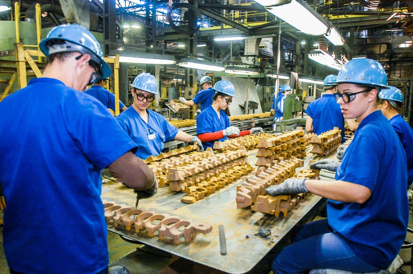 Linha de produção da Tupy: R$ 1,4 bilhão em novos contratos (Lia Lubambo/Exame)