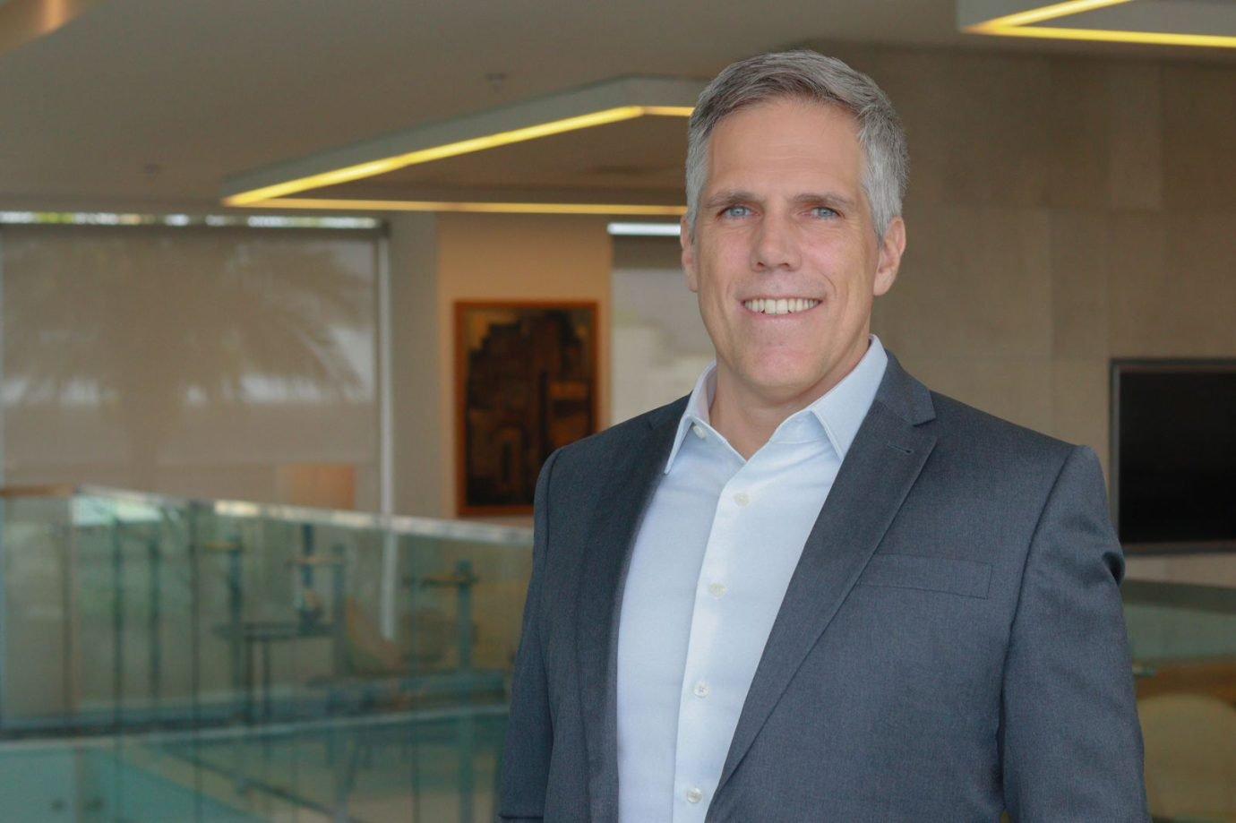 Paulo Kakinoff: nova vertical de serviços vai receber maior parte dos esforços e projetos no primeiro ano como CEO
Foto: Divulgação/ Porto (Porto/Divulgação)