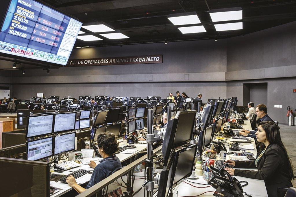 B3: no ano, investidor estrangeiro já tirou 66 bilhões de reais da bolsa brasileira (Germano Lüders/Exame)