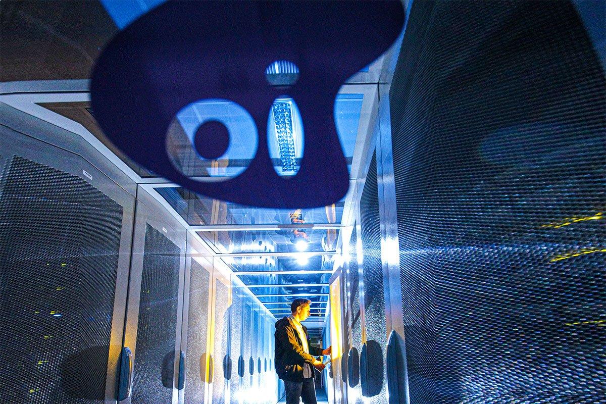 Oi: contrato para venda da rede de fibra prevê mais que triplicar cobertura de lares no país (Cristiano Mariz/Exame)